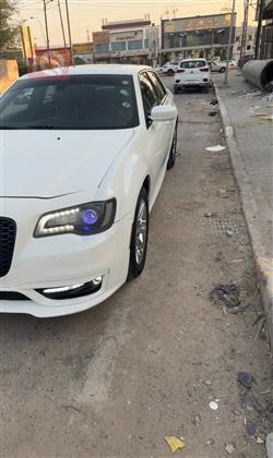 كرايسلر 300